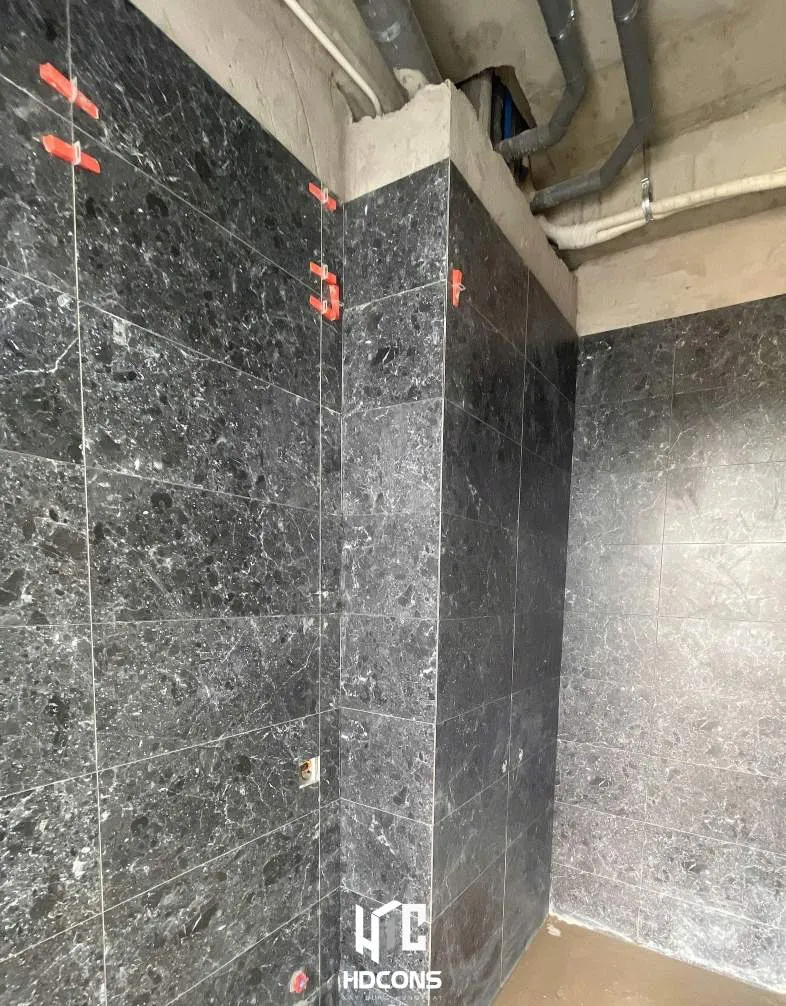 Công tác ốp gạch tường