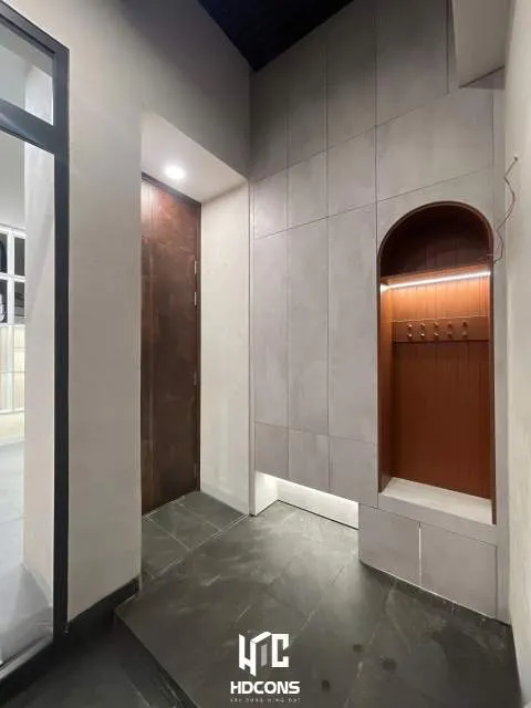 Hoàn thiện sảnh vào