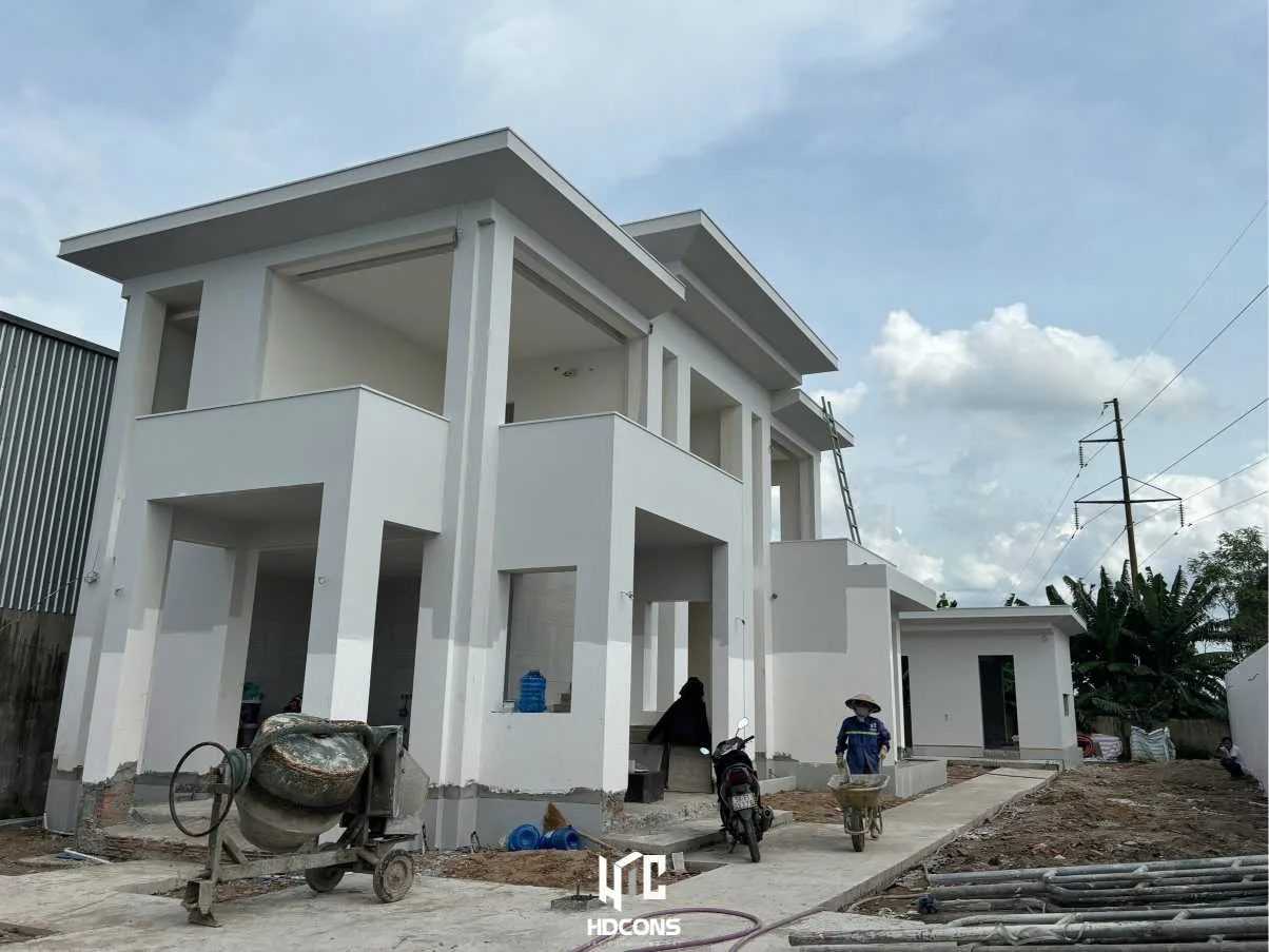 Công trình được thi công chau chuốt từng chi tiết góc cạnh và gờ chỉ mái