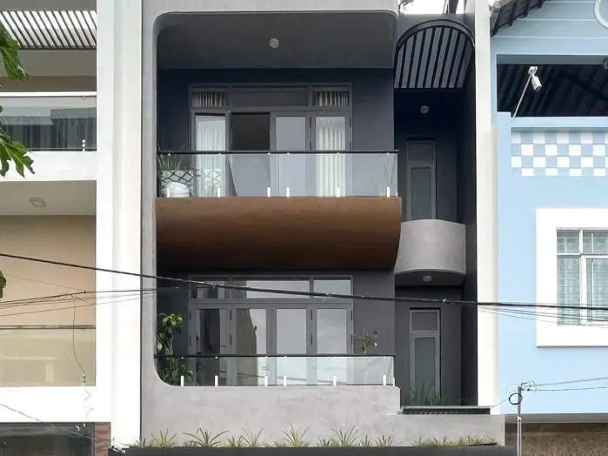 Mặt đứng chính được hoàn thiện chỉnh chu